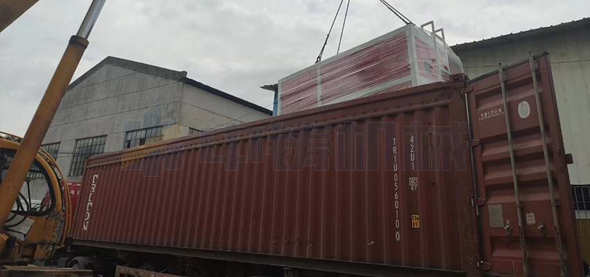 全自動造型機+鏈板輸送線發往阿爾及利亞國家，中鑄造型機